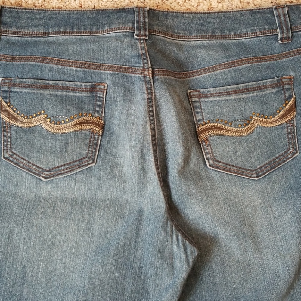 Jeans - Picture 3 of 6